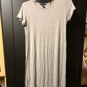 Knee length t shirt with slits on both sides